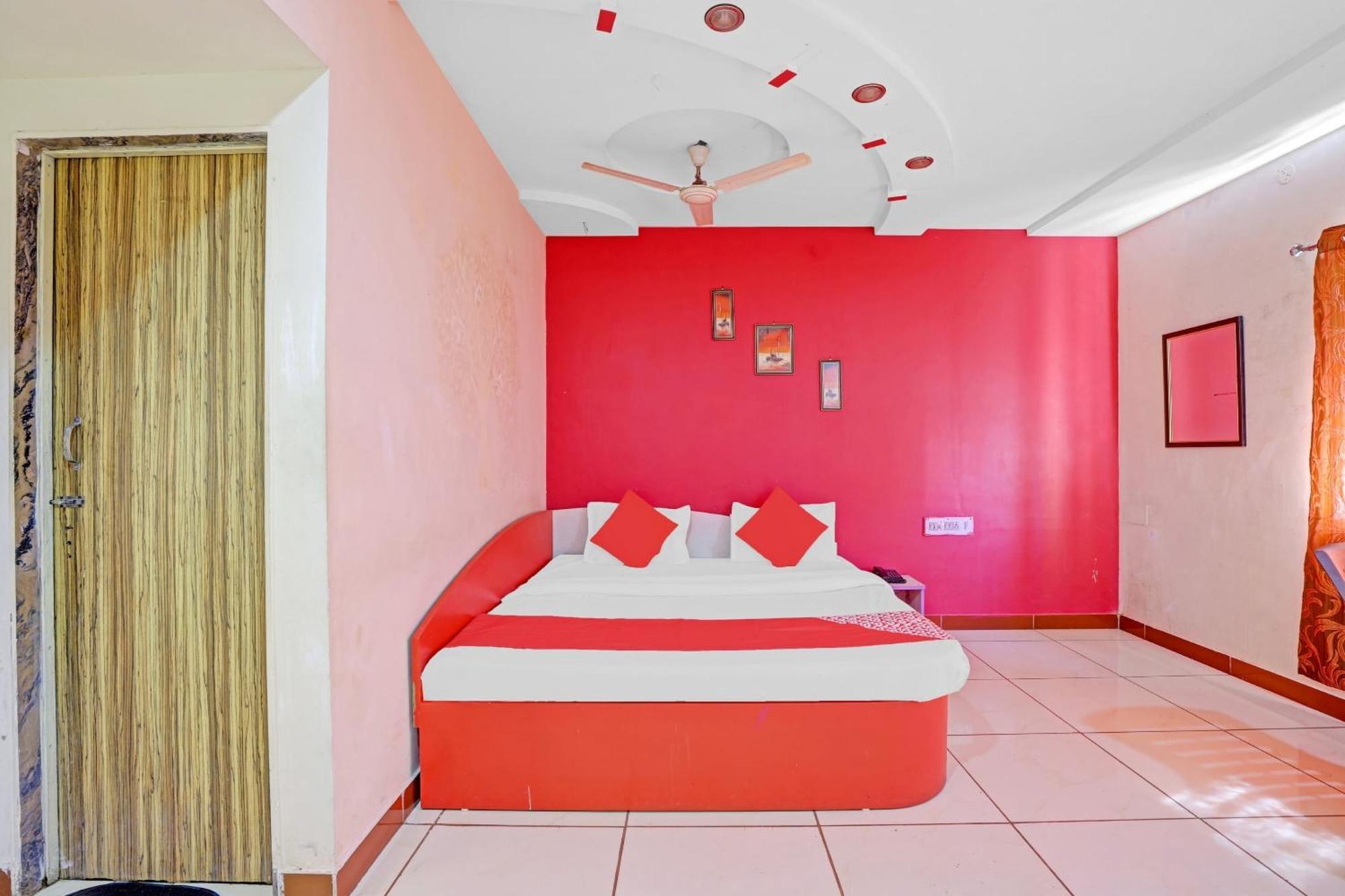 Hotel Velvet راجكوت المظهر الخارجي الصورة